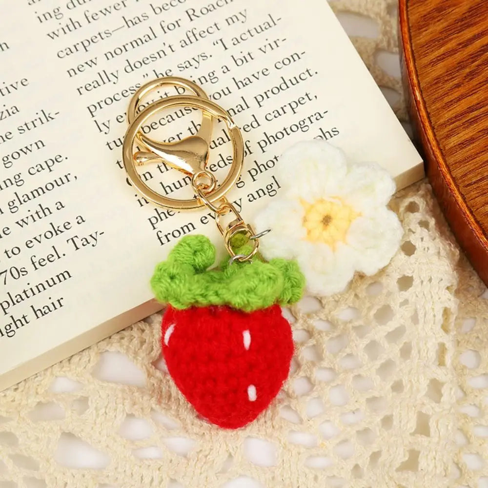 New Knitted Fruit Keychain Simulation Strawberry Cherry Pear Peach Key Ring Women Girl Car Bag Key Pendant Jewelry Key Holder