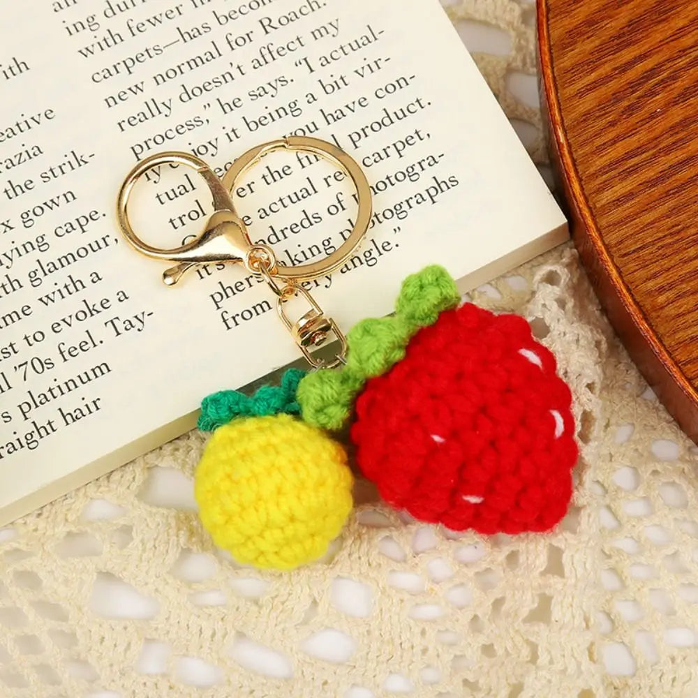 New Knitted Fruit Keychain Simulation Strawberry Cherry Pear Peach Key Ring Women Girl Car Bag Key Pendant Jewelry Key Holder