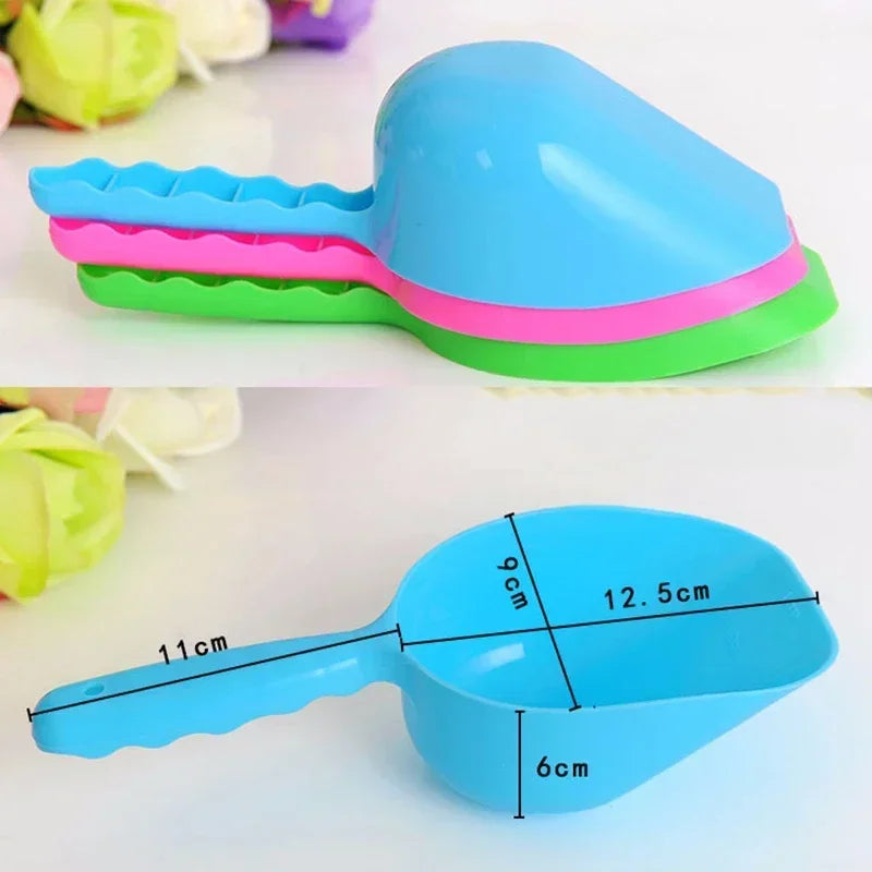 Multi-Color Pet Plastic Feeding Shovel Cat Food Spoon Dog Large Capacity Food Feeder Pet Accessories Product